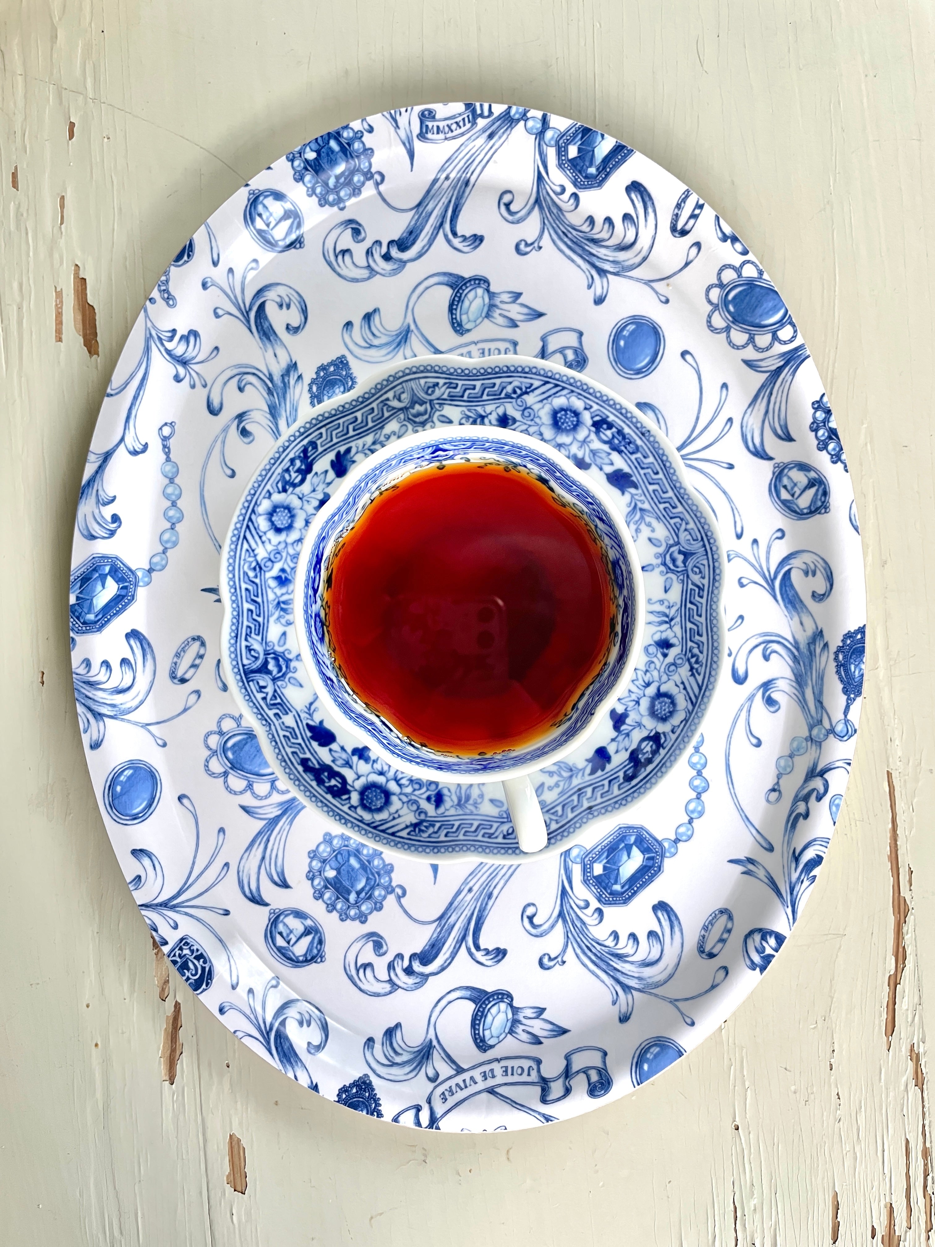 Oval bricka med Joie De Vivre blåvit - Livsglädje!